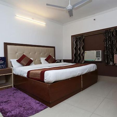Vishal Hotel By Comfort Rooms Yeni Delhi Dış mekan fotoğraf