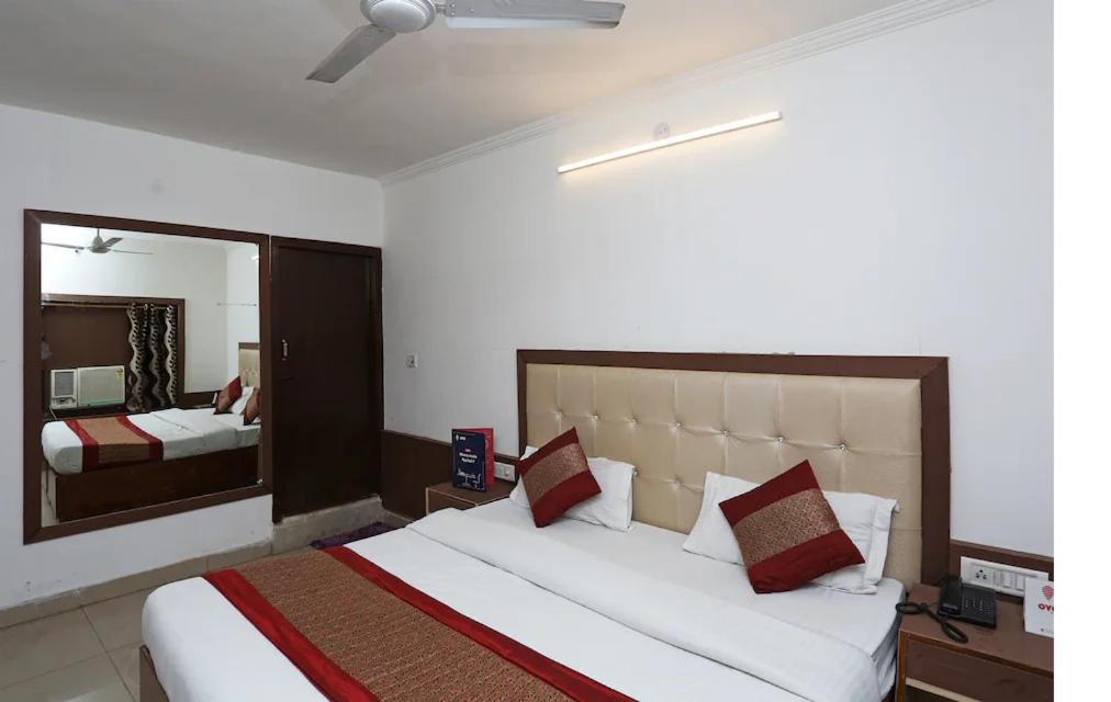 Vishal Hotel By Comfort Rooms Yeni Delhi Dış mekan fotoğraf