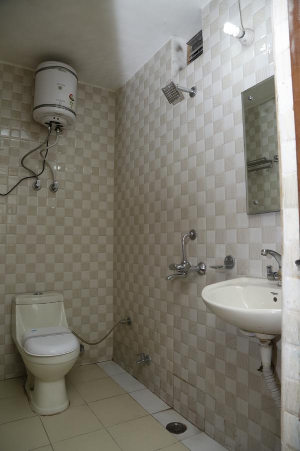 Vishal Hotel By Comfort Rooms Yeni Delhi Dış mekan fotoğraf
