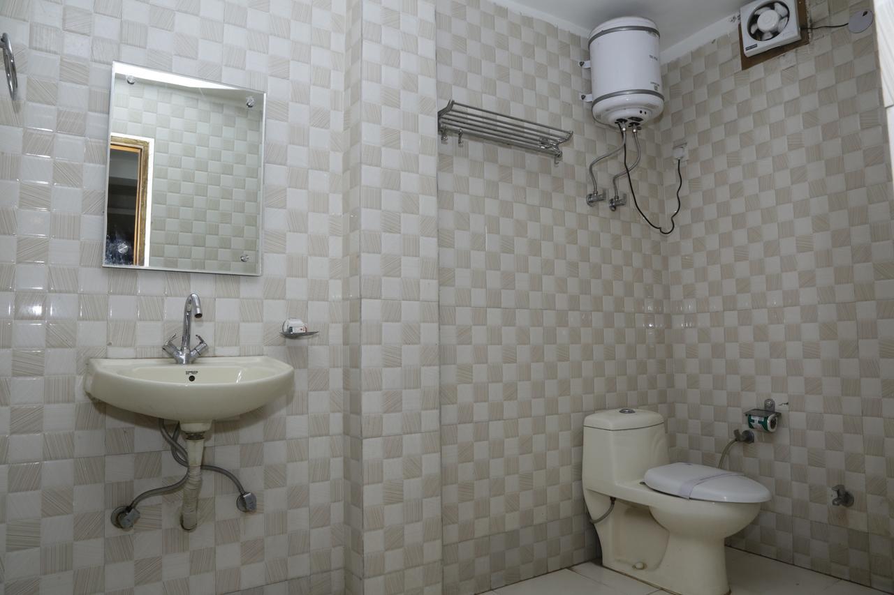 Vishal Hotel By Comfort Rooms Yeni Delhi Dış mekan fotoğraf