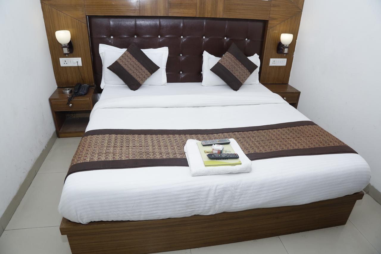 Vishal Hotel By Comfort Rooms Yeni Delhi Dış mekan fotoğraf
