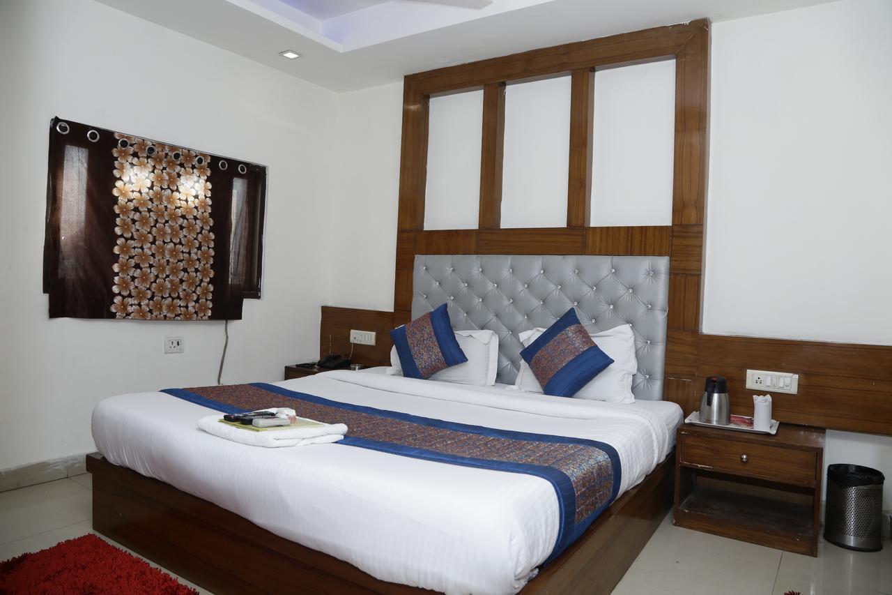 Vishal Hotel By Comfort Rooms Yeni Delhi Dış mekan fotoğraf