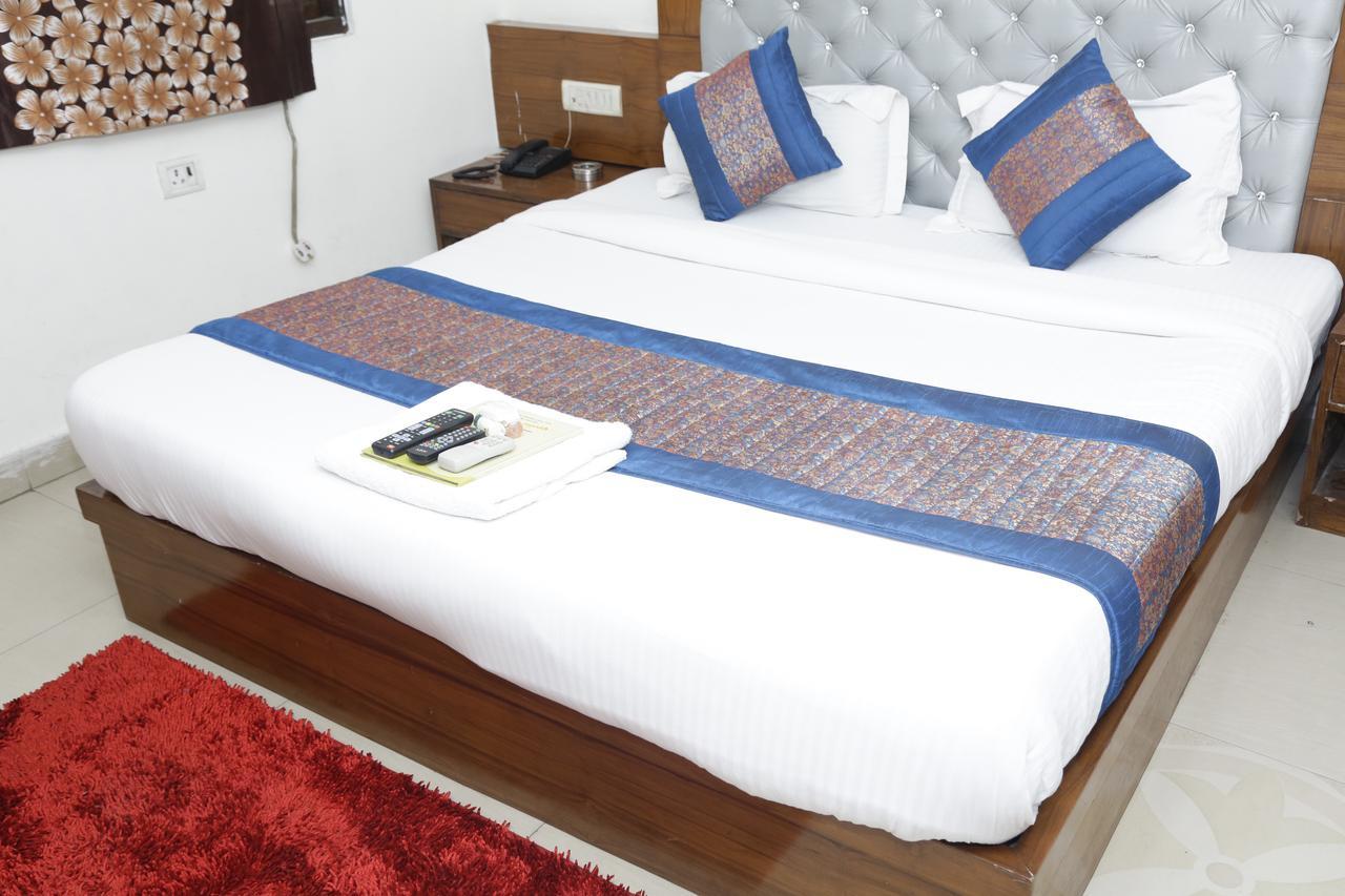 Vishal Hotel By Comfort Rooms Yeni Delhi Dış mekan fotoğraf